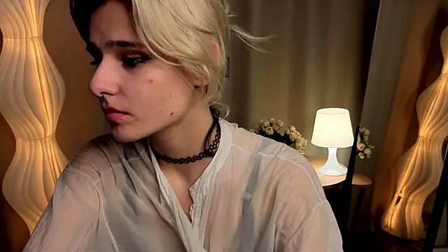 LizNostrand's cam snapshot