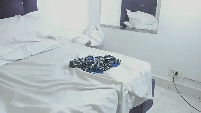 Megansweetcome's cam snapshot