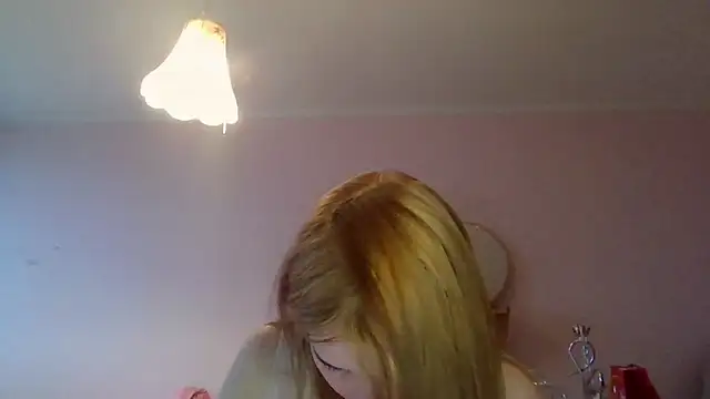 HornyElena's cam snapshot