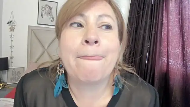 MonyCassius's cam snapshot