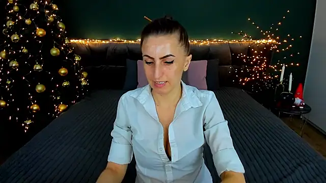 Rebecca_Diamond's cam snapshot