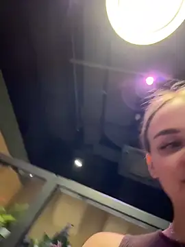 KristiRich's cam snapshot