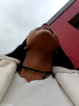 _andrea30's cam snapshot