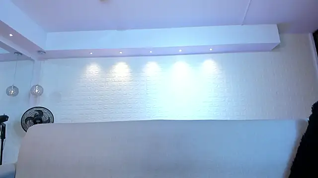 violet_scott's cam snapshot