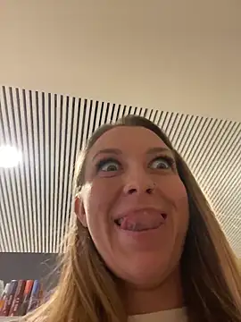 Sweet___Emily live sex cam