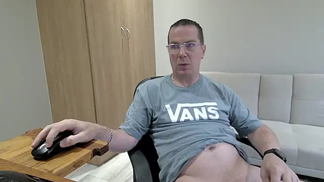 BrettJ81 live sex cam