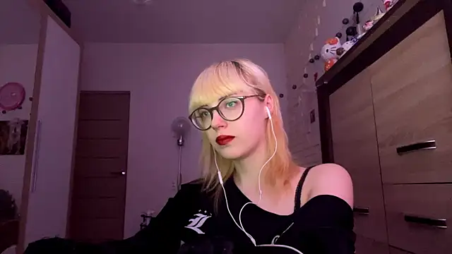 EffacedScan's cam snapshot