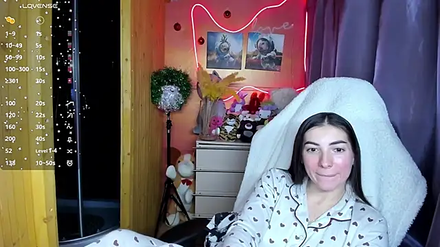 Fiery_Brunette_ live sex cam