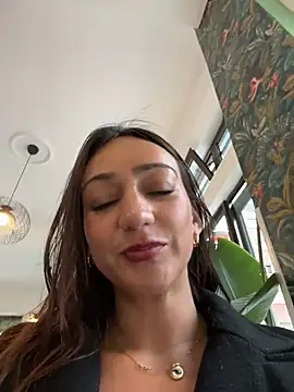 Ninabigtitied live sex cam