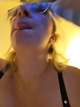 Giuliana_baby's cam snapshot