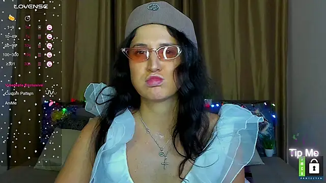 Alianna_Solo_Kisses's cam snapshot