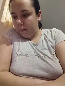 CutieMarine's cam snapshot