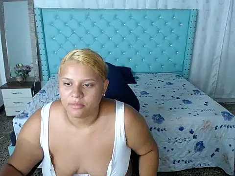 natalia_bigboobs25's cam snapshot