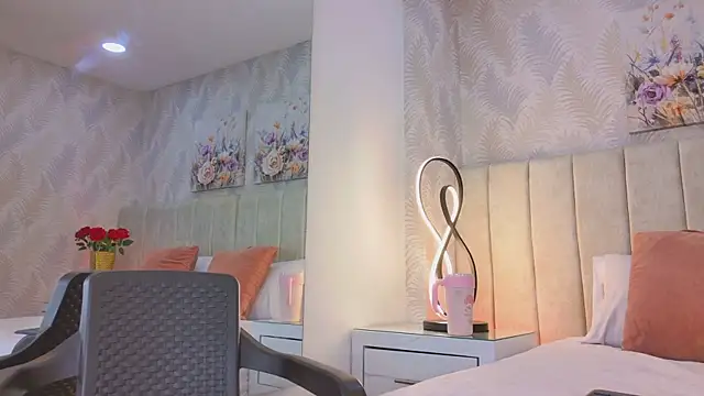 MeganCruzGB's cam snapshot