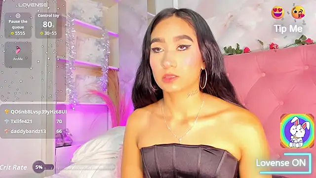 Nicolqueen_'s cam snapshot