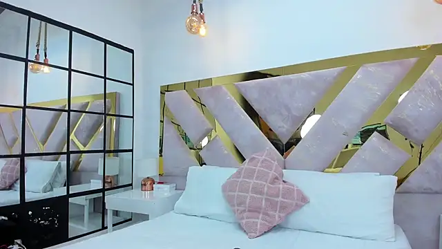 BriannaHill_'s cam snapshot