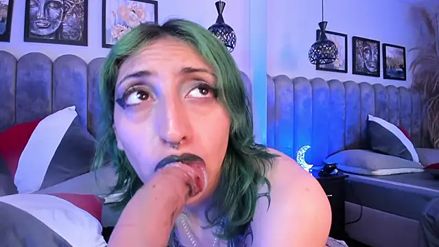 Im_gaia's cam snapshot