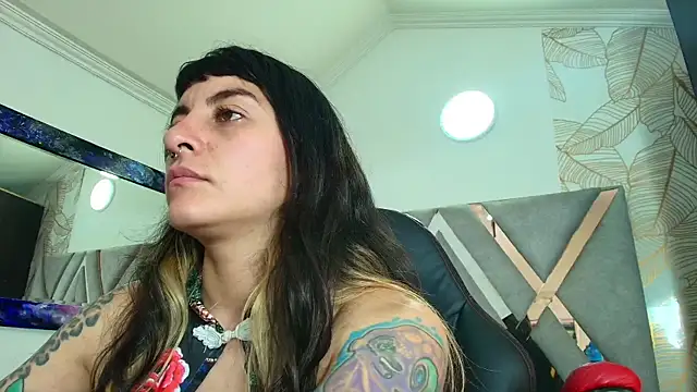 Naughty_Kittenm's cam snapshot