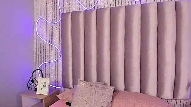 SamanthaPeachss's cam snapshot