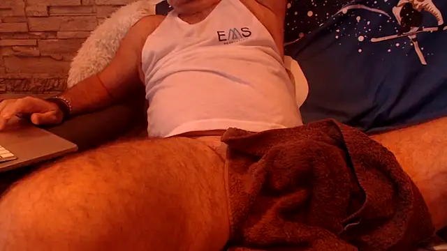 htreshot73's cam snapshot