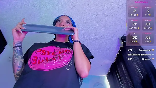 SaturnooStonee live sex cam