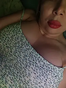 BunnyFoxy777 live sex cam