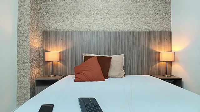 zoe_bermudez's cam snapshot