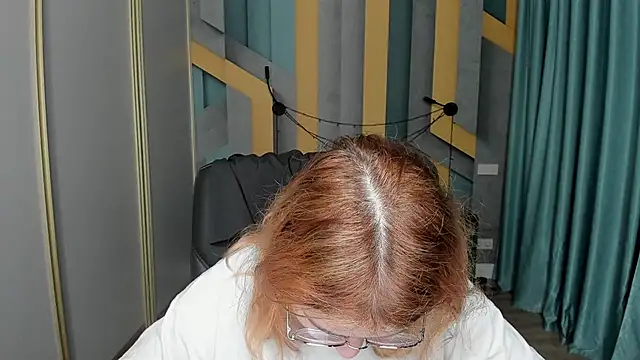 AngelinaLow's cam snapshot