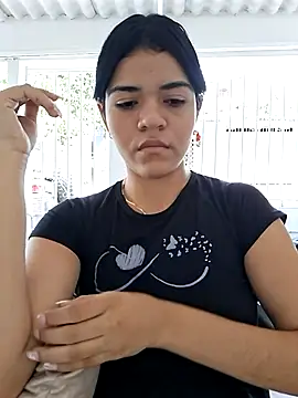 Skinny_Wet's cam snapshot