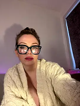 FemDom_RubyKnightXXO's cam snapshot