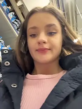 KittyQueeny live sex cam