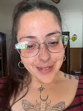 Mizztikaa live sex cam