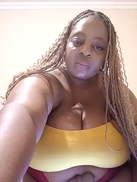 BustyBoobsxXx999's cam snapshot