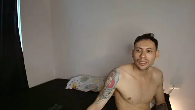 Demian-melany live sex cam