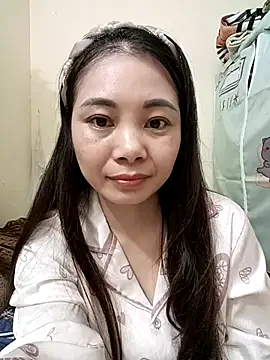 Moon-night222's cam snapshot