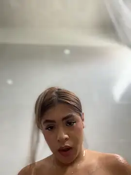 MayaMoanXXX live sex cam