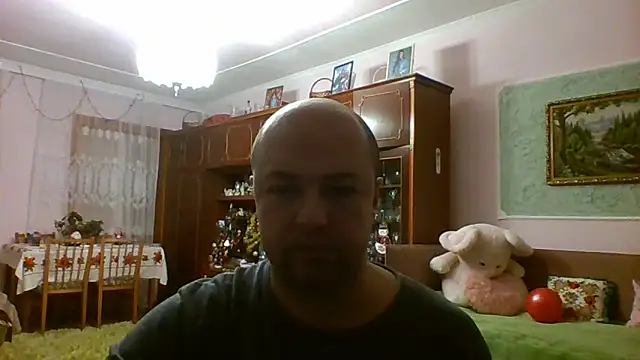 Luceriusbigass live sex cam