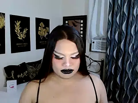 TSbrianaHugeCock live sex cam