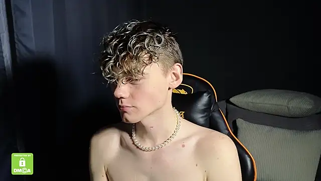 Keytaro live sex cam