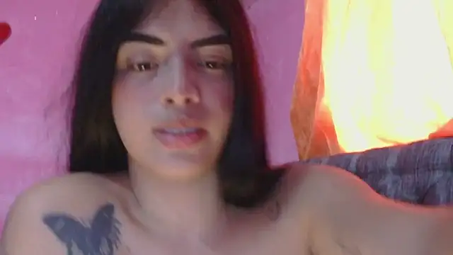 luna_summer's cam snapshot