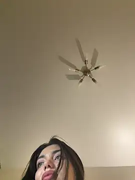 Sweet_Khalifa_ live sex cam