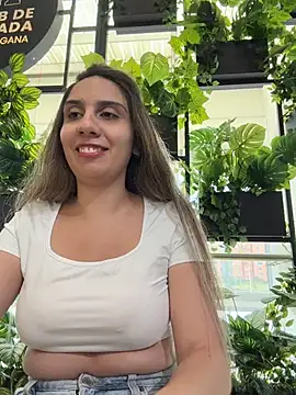 sarah_honey__'s cam snapshot