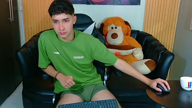 Kygo_Williams's cam snapshot