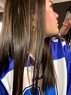 Camila_Duarte2's cam snapshot