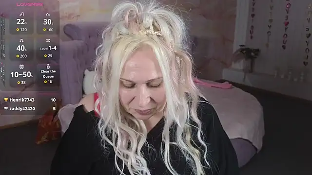 Penelope_Pinky's cam snapshot