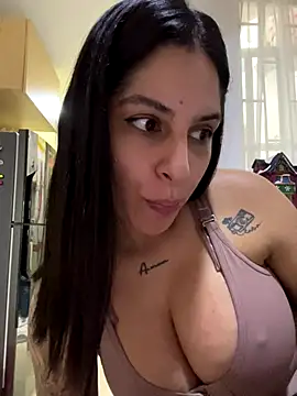 charlotte_stevenss_'s cam snapshot