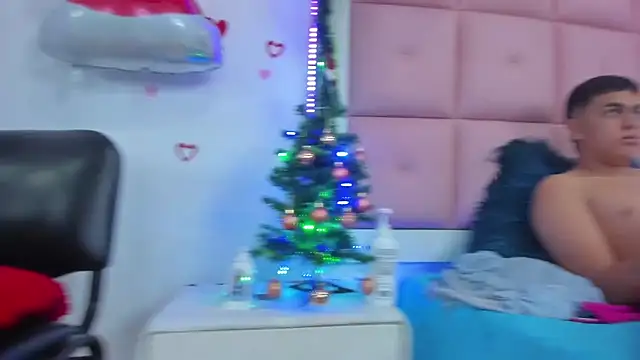 Aliss_Aron's cam snapshot