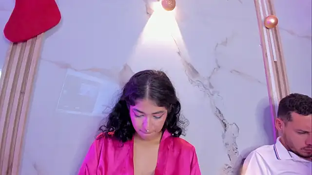 Aron_and_molly's cam snapshot