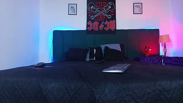 Alisse_Moore's cam snapshot