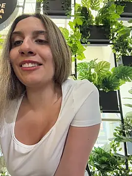 sarah_honey__'s cam snapshot